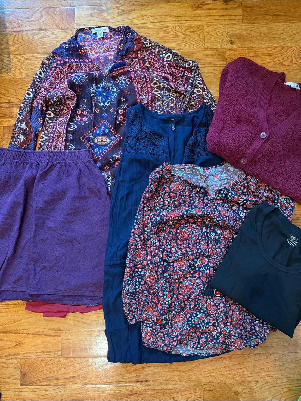 Women’s Floral Navy, Purple & Burgundy Bundle- Dresses, Tops, & Skirt- 6 pieces